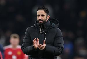 期待新人!曼晚:4名青年队球员参与曼联一线队训练 肖&马奎尔复出